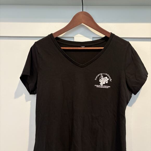 Tommy Condon’s Shirt Women M Black Skinny Tee Charleston Irish Pub St Patrick’s - Picture 6 of 10